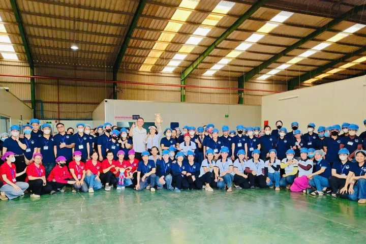 Đội ngũ công nhân xưởng Thỏ Ngọc